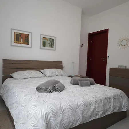 Il Cortiletto - Cozy Brand New Equipped Private Garden - Bbq