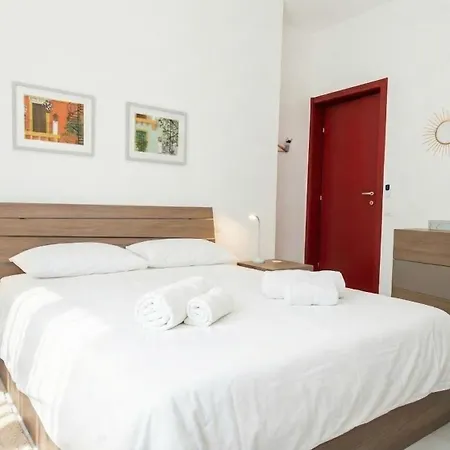 펜션 Il Cortiletto - Cozy Brand New Equipped Private Garden - Bbq *