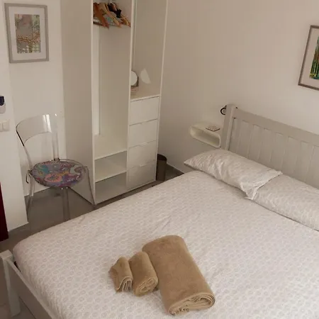 Il Cortiletto - Cozy Brand New Equipped Private Garden - Bbq *